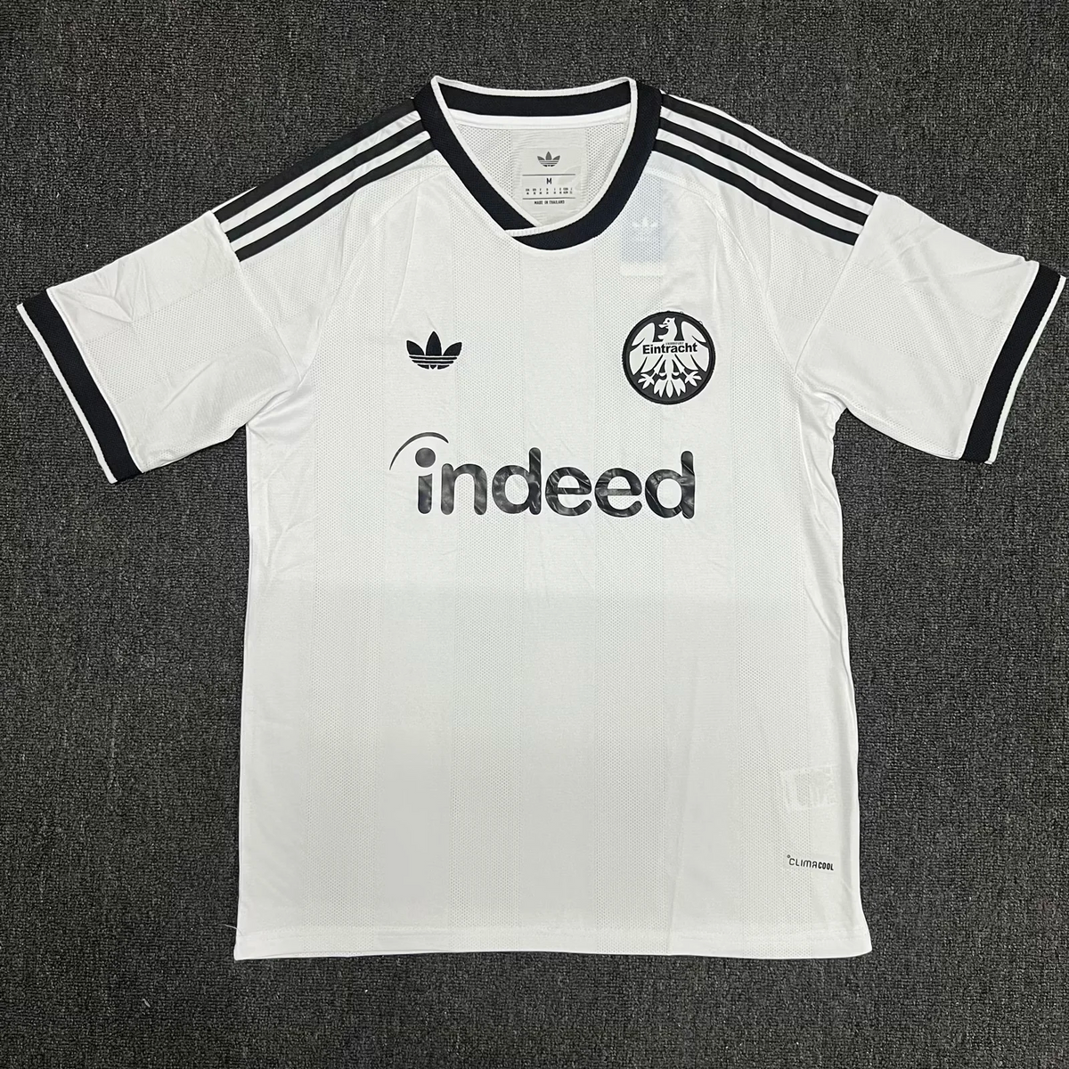 Jersey Frankfurt Visitante 26/27