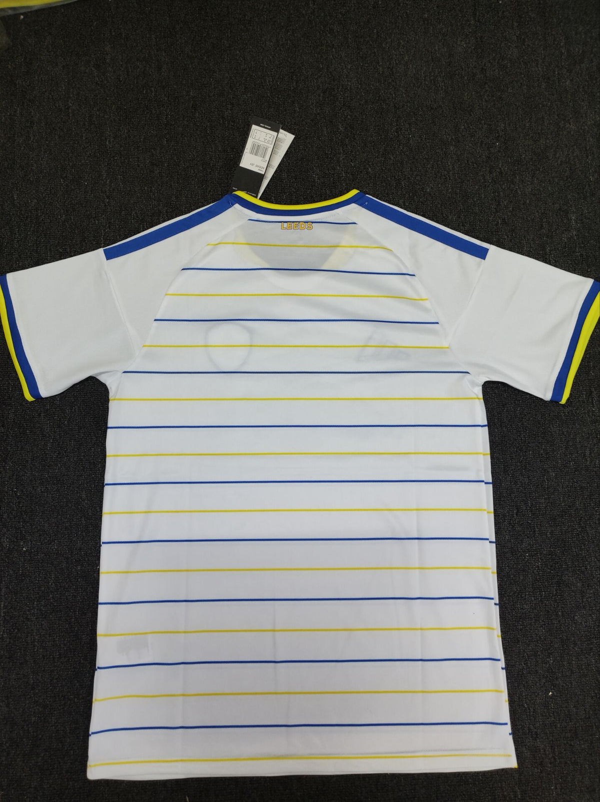 Jersey Leeds United Local 26/27