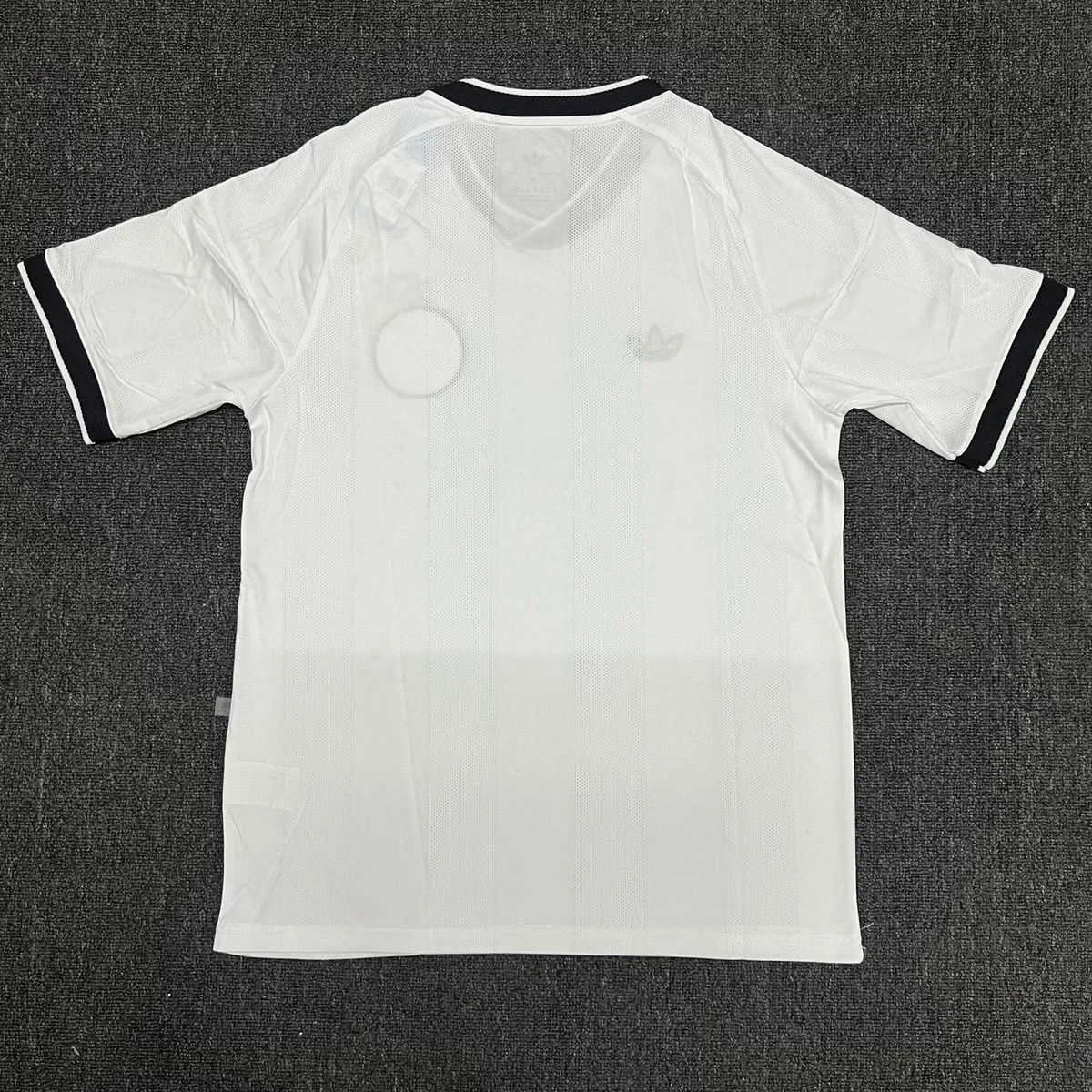Jersey Frankfurt Visitante 26/27